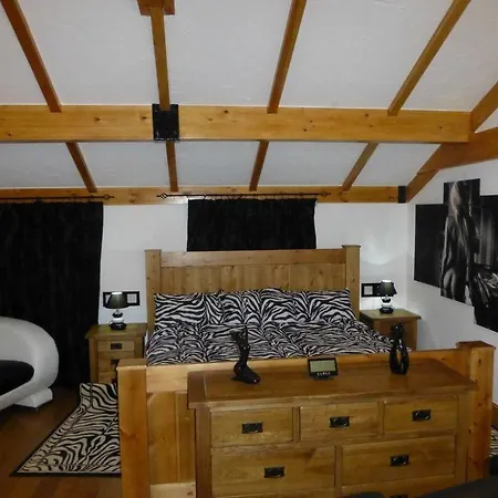 Swallows Cottage, * Dalston